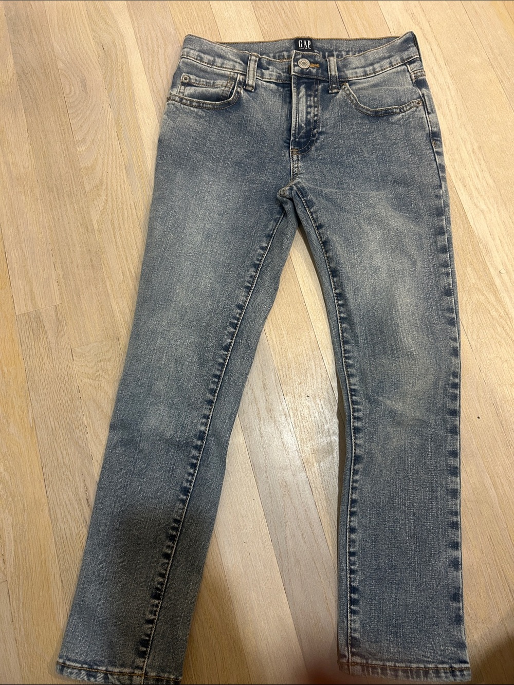 GAP kids boys Slim Straight Jeans in Faded Gray-Blue